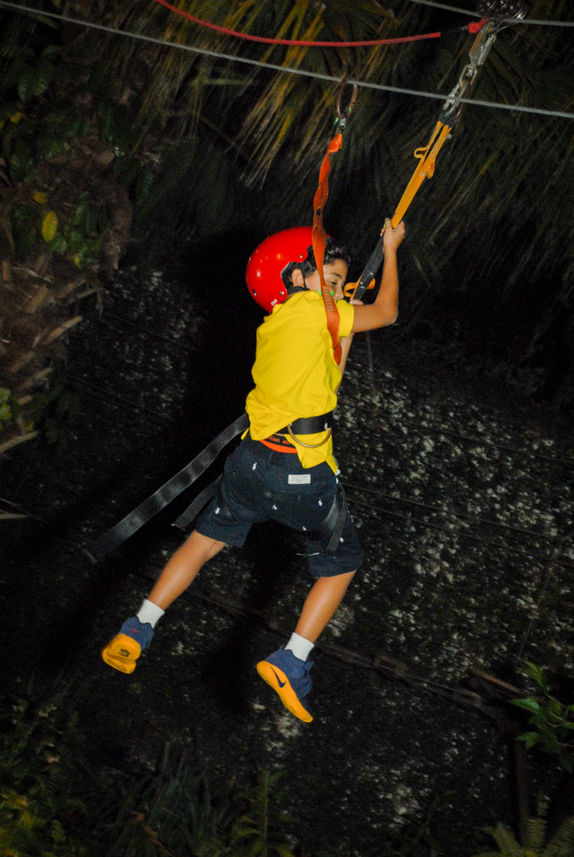 tirolesa divertida no buffet villa 18 alphaville, sao paulo, aniversario de valentina 4 anos tema da festa masha e o urso