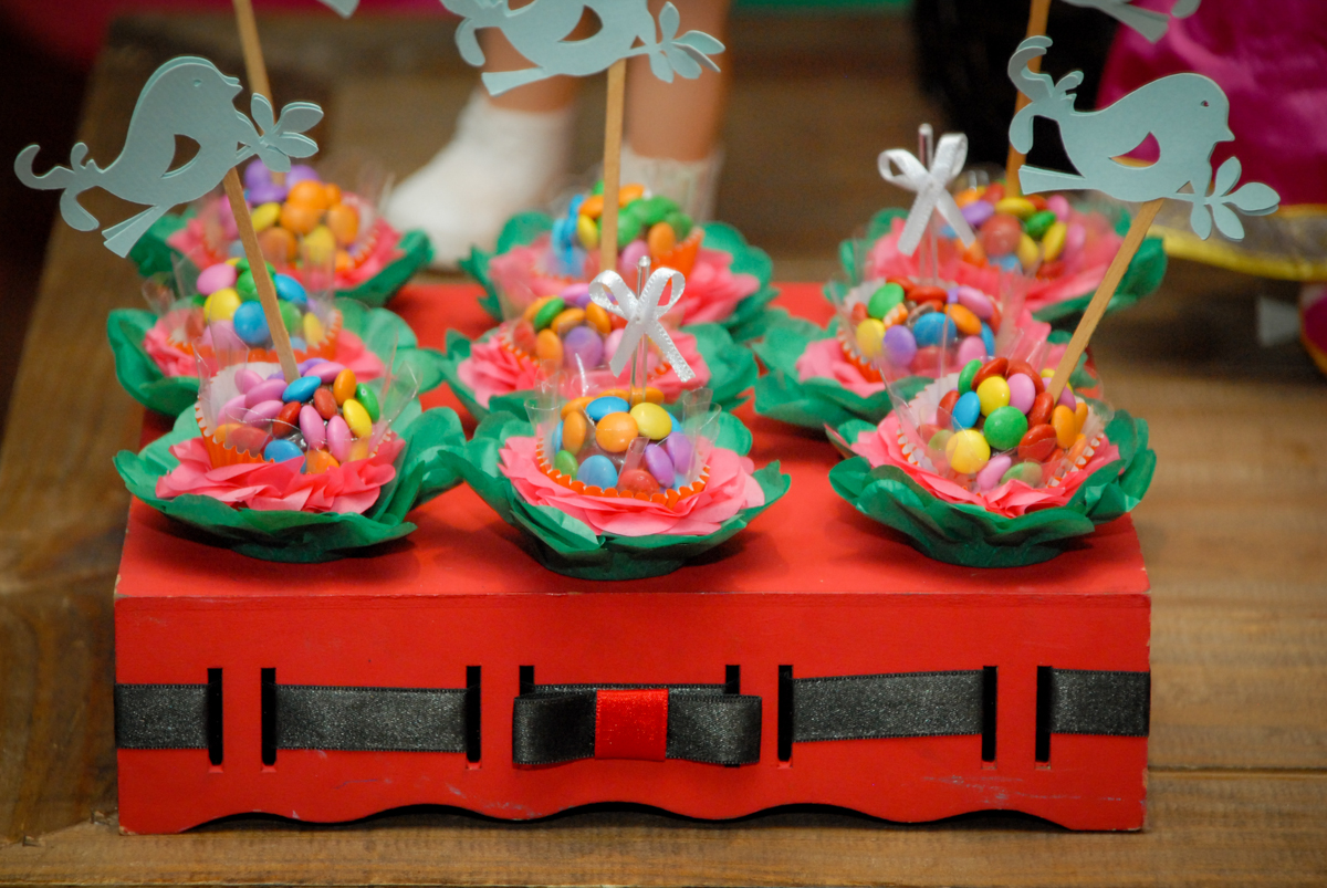 doces gourmet no buffet villa 18 alphaville, sao paulo, aniversario de valentina 4 anos tema da festa masha e o urso