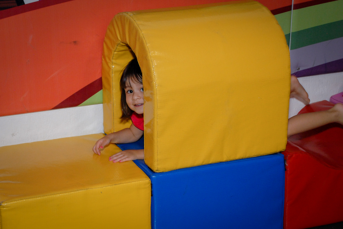 mais diversão na área baby no Buffet Fábrica da Alegria, Osasco São Paulo aniversário de Rafaela 5 anos, tema da festa Moana