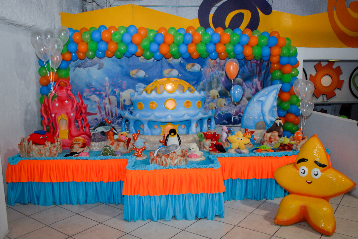 mesa decorada no Buffet Fábrica da Alegria, Osasco, São Paulo, aniversário de Vinicius 6 anos, tema da festa Fundo do Mar