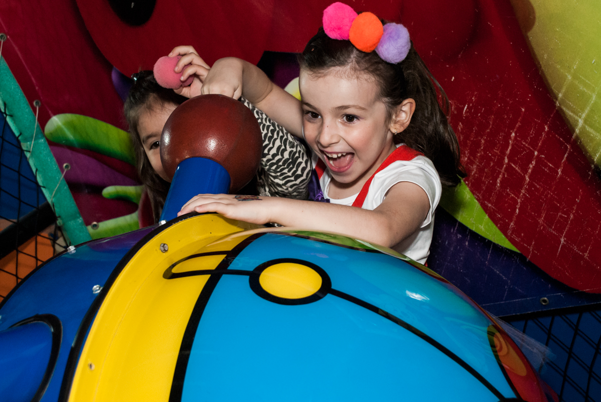 brincadeiras divertidas no buffet Toy