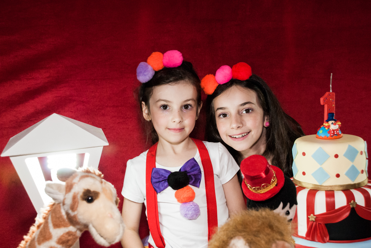 chegou a hora do parabéns no buffet Toy