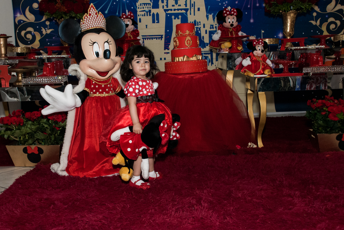 final da festa no Buffet Fábrica da Alegria, Osasco, São Paulo, aniversário de Isabela 2 aninho tema da da festa minie vermelha