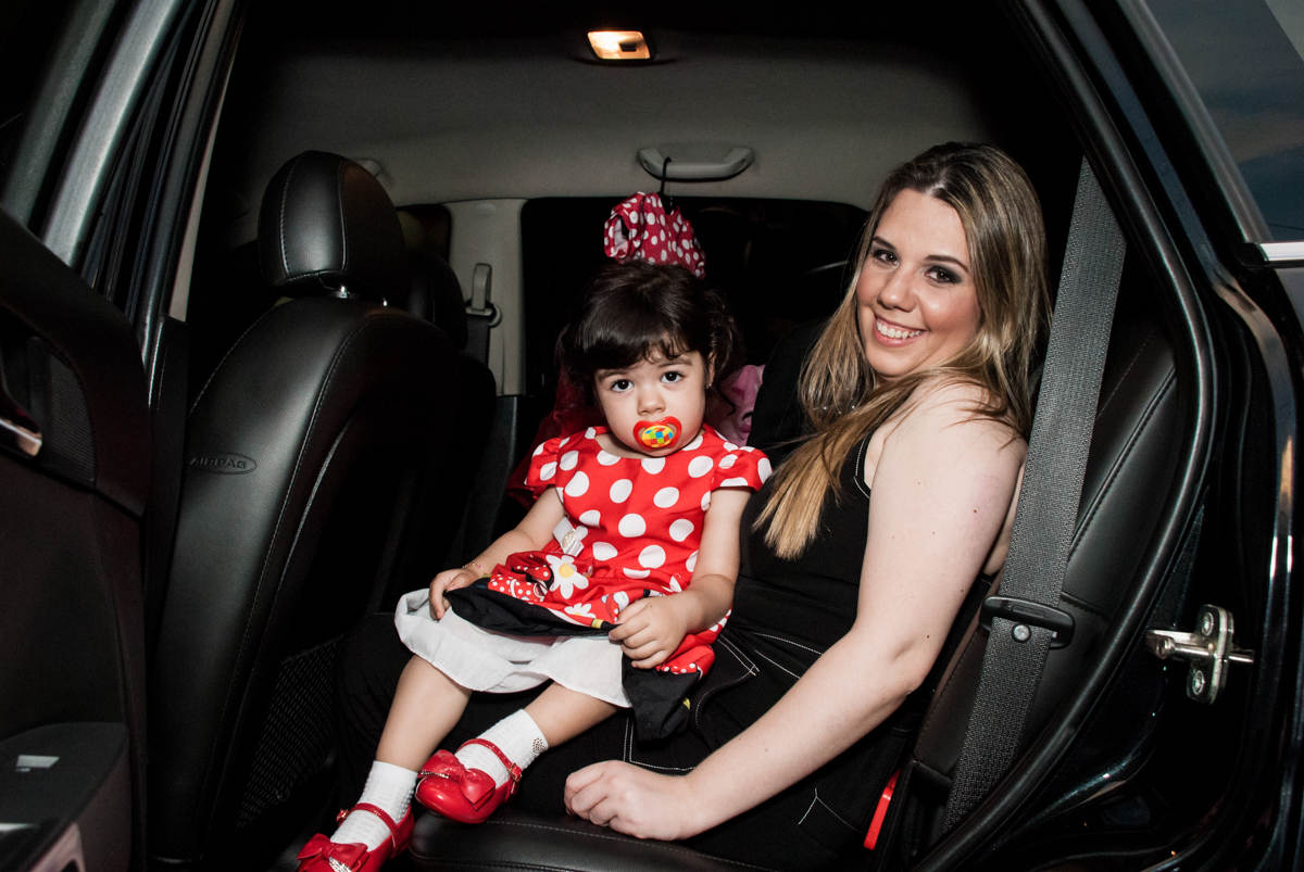 chegada da aniversariante no √