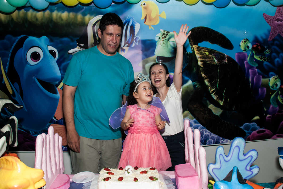 cantando parabéns no Buffet Magic Joy, saude, são Paulo, aniversário de Catarina 3 anos, tema da festa fundo do mar