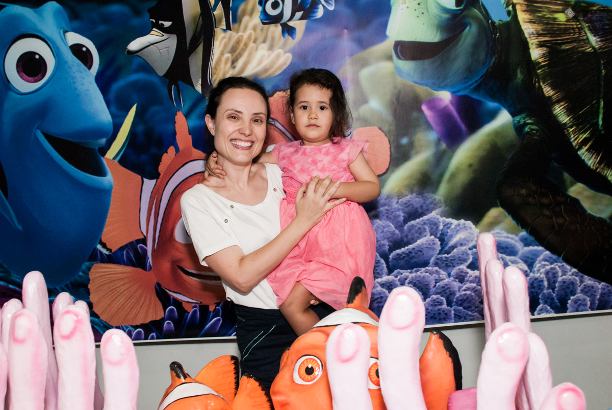 foto mãe e filha no Buffet Magic Joy, saude, são Paulo, aniversário de Catarina 3 anos, tema da festa fundo do mar