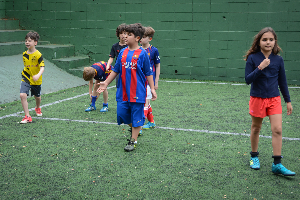 futebol animado no Buffet High Soccer, aniversário de Daniel 9 anos, tema da festa futebol, time Barcelona