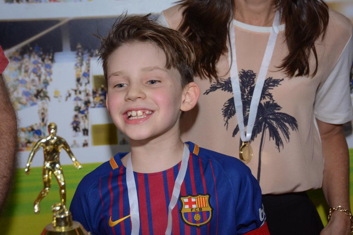 alegria na hora do contrato no Buffet High Soccer, aniversário de Daniel 9 anos, tema da festa futebol, time Barcelona