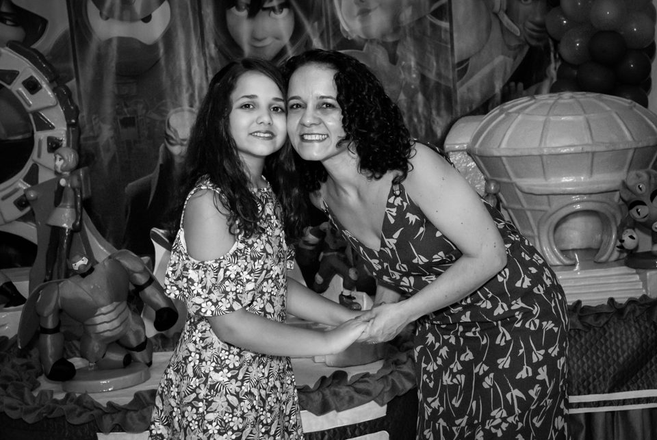 fotografia mãe e filha no Buffet Fábrica da Alegria Morumbi, São Paulo, aniversário de Leonardo 7 anos, tema da festa Big Hero 6