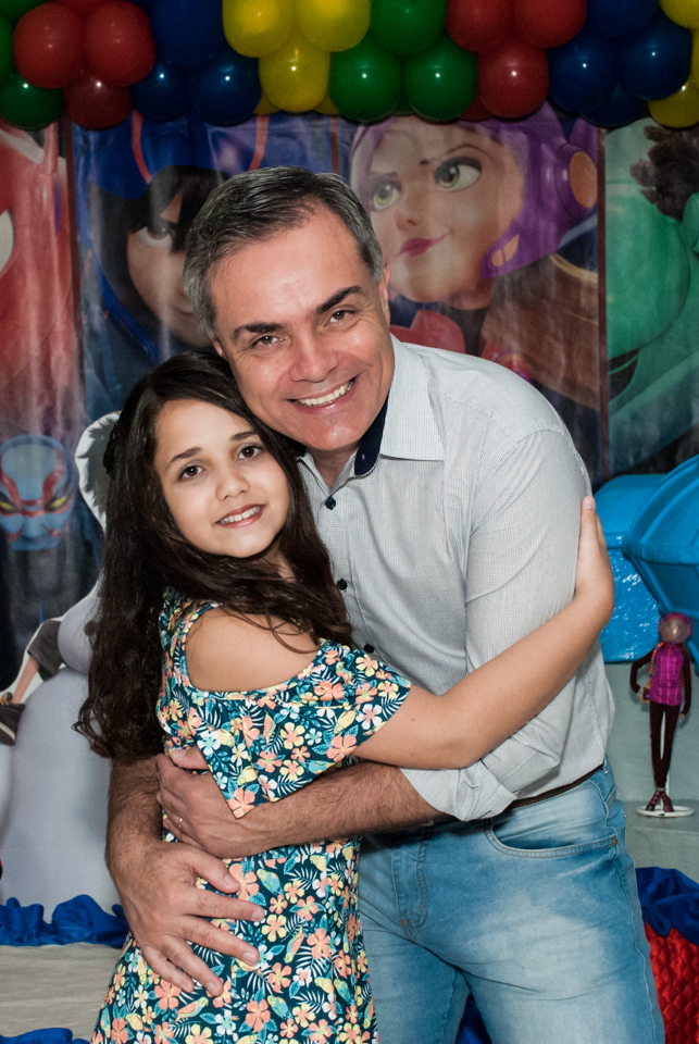 fotografia pai e filha no Buffet Fábrica da Alegria Morumbi, São Paulo, aniversário de Leonardo 7 anos, tema da festa Big Hero 6