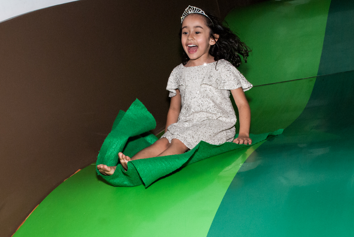 final de festa no Buffet Espaço Viva, Alto de Pinheiros, São Paulo, aniversário de Marina6 anos, tema da festa Bailarina