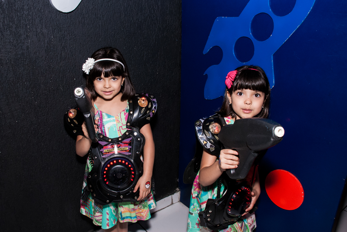 diversão no lazer no Buffet Magic Joy, Saúde, São Paulo, aniversário de Beatriz e Marina, tema da festa Valente