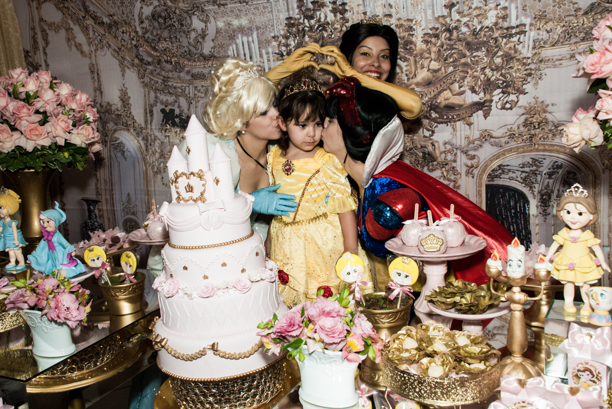 declaração de carinho no Buffet Fábrica da Alegria aniversário de Sophia 4 anos tema da festa Princesas