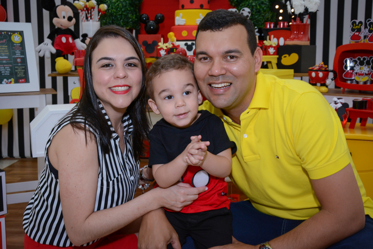 muita alegria na festa no Buffet Espaço Play, Osasco, São Paulo, aniversário Levi 2 anos, tema da festa Mickey