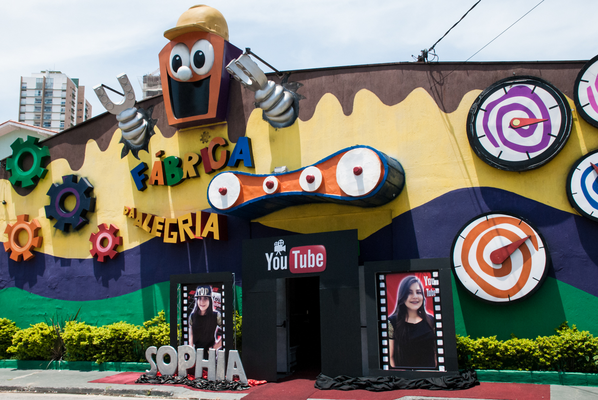 Buffet Fábrica da Alegria, Osasco, São Paulo, aniversário de Sophia 12 anos, tema da festa you tube