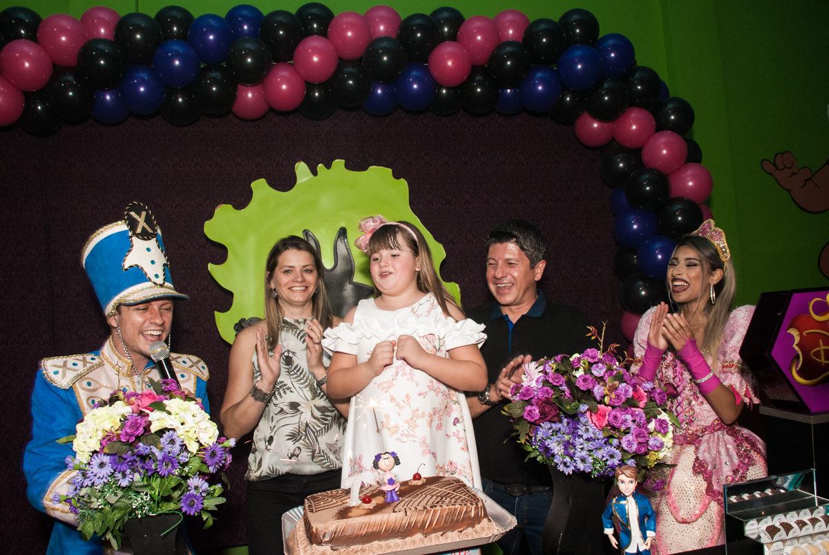 contando o parabéns no Buffet Casa X, Vila Leopoldina, aniversário de Sophia 7 anos, tema da festa Descendentes