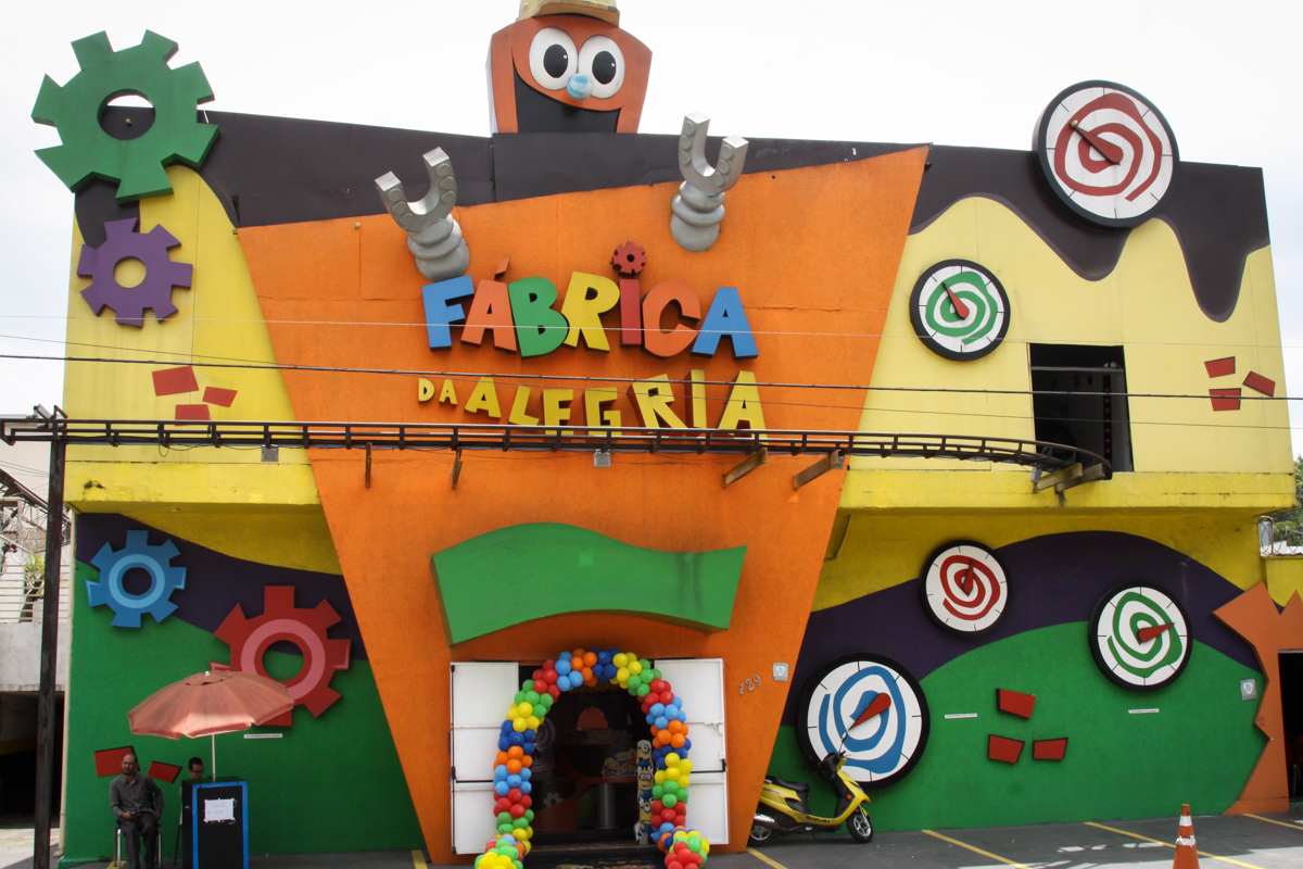 buffet Fábrica da Alegria Morumbi, São Paulo, aniversário de Rodrigo 10 anos, tema da festa meu malvado favorito