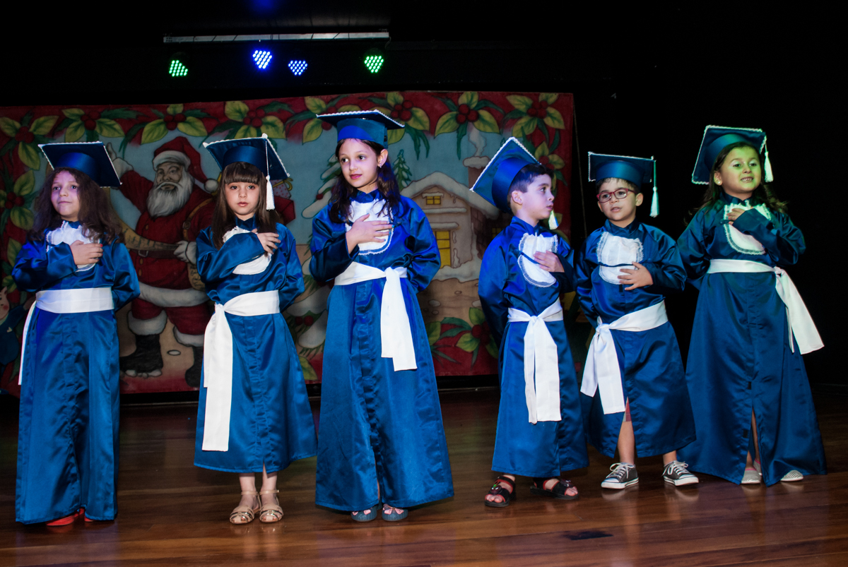 hora do juramento no Escola Primeiro Estágio, formatura 2017, Tatuapé, São Paulo