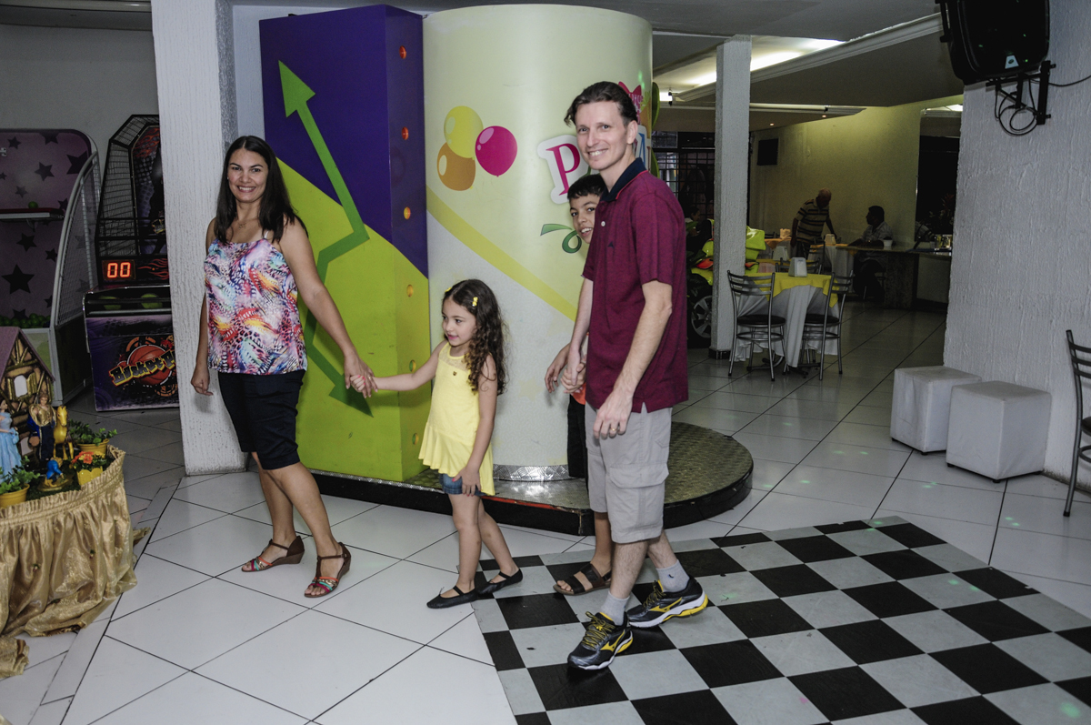 fotografia infantil, filmagem de festa infantil, foto e filmagem infantil, foto e vídeo de festa infantil, fotógrafo de festa infantil, fotógrafo de aniversário infantil, fotógrafo profissional infantil, fotógrafo