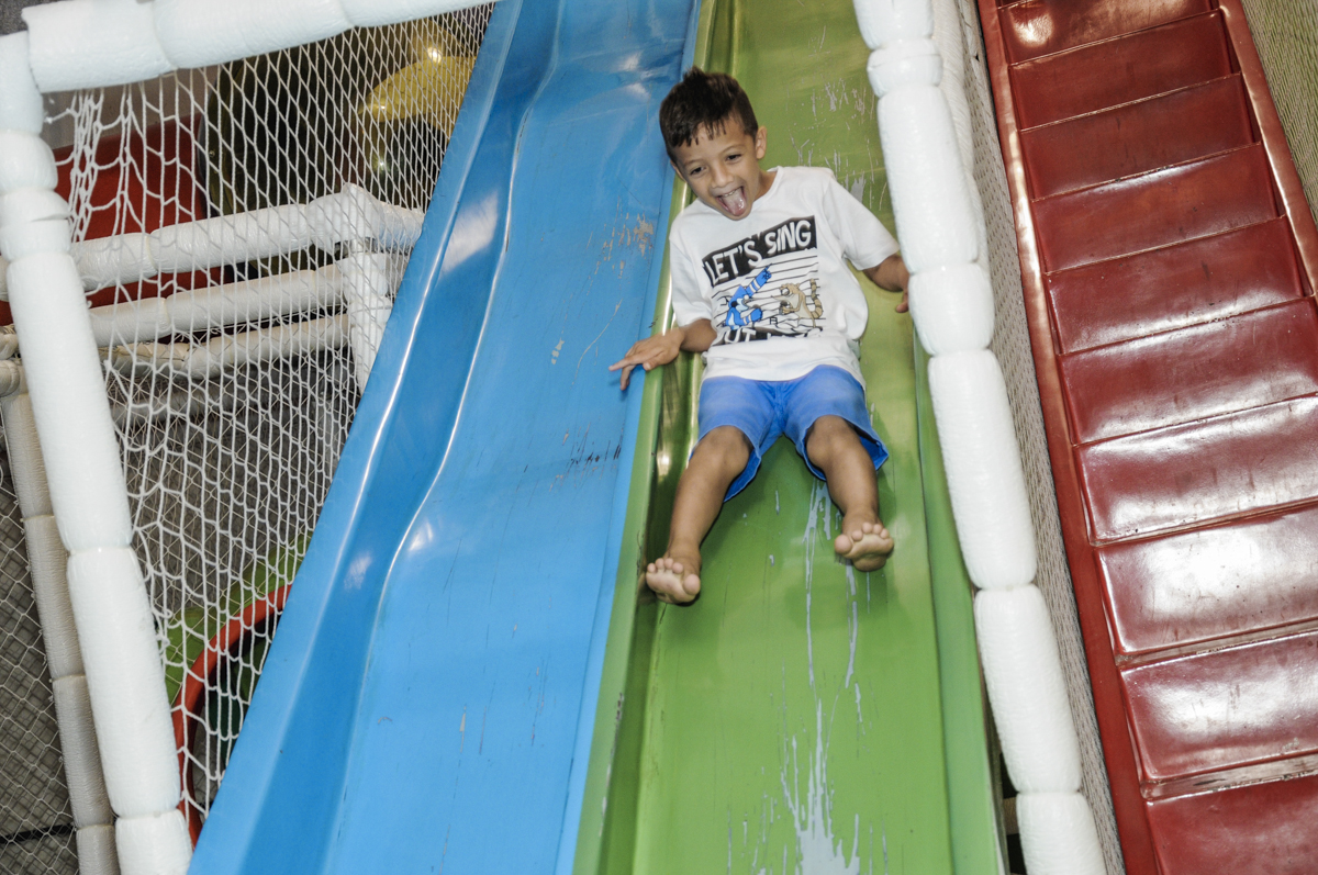 fotografia infantil, filmagem de festa infantil, foto e filmagem infantil, foto e vídeo de festa infantil, fotógrafo de festa infantil, fotógrafo de aniversário infantil, fotógrafo profissional infantil, fotógrafo