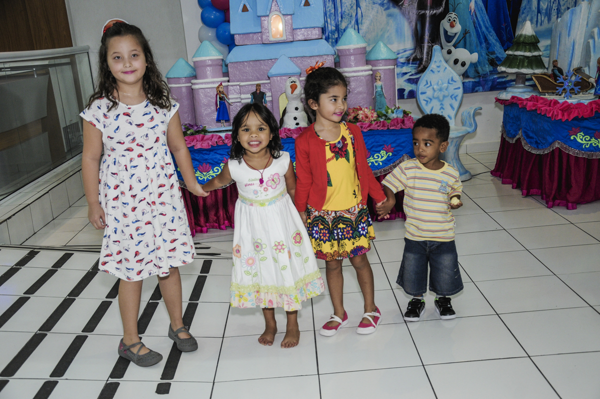 fotografia infantil, filmagem de festa infantil, foto e filmagem infantil, foto e vídeo de festa infantil, fotógrafo de festa infantil, fotógrafo de aniversário infantil, fotógrafo profissional infantil, fotógrafo