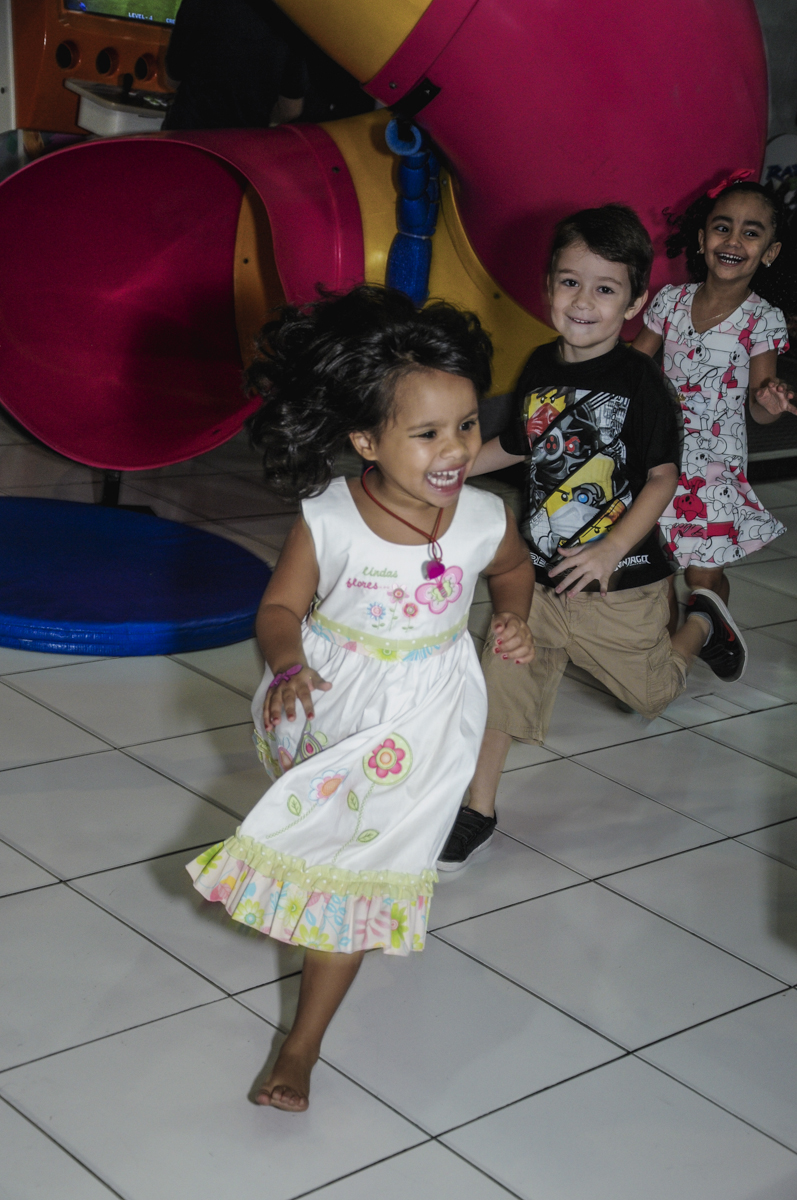 fotografia infantil, filmagem de festa infantil, foto e filmagem infantil, foto e vídeo de festa infantil, fotógrafo de festa infantil, fotógrafo de aniversário infantil, fotógrafo profissional infantil, fotógrafo