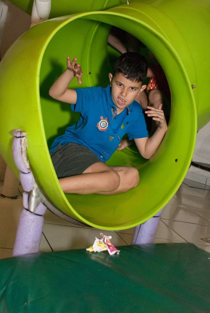 final da festa no Buffet Fábrica da Alegria, Morumbi, São Paulo, aniversario de Pedro Henrique 7 anos, tema da festa mini craft