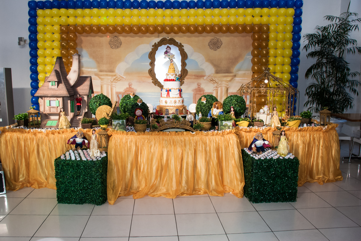 Mesa temática Buffet Comics, Morumbi, São Paulo, aniversário Isabella 3 anos, tema da festa S Bela e a Fera