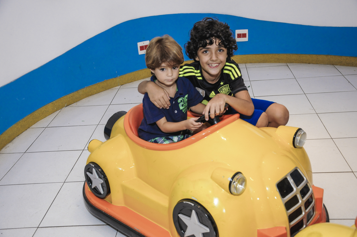 fotografia infantil, filmagem de festa infantil, foto e filmagem infantil, foto e vídeo de festa infantil, fotógrafo de festa infantil, fotógrafo de aniversário infantil, fotógrafo profissional infantil, fotógrafo