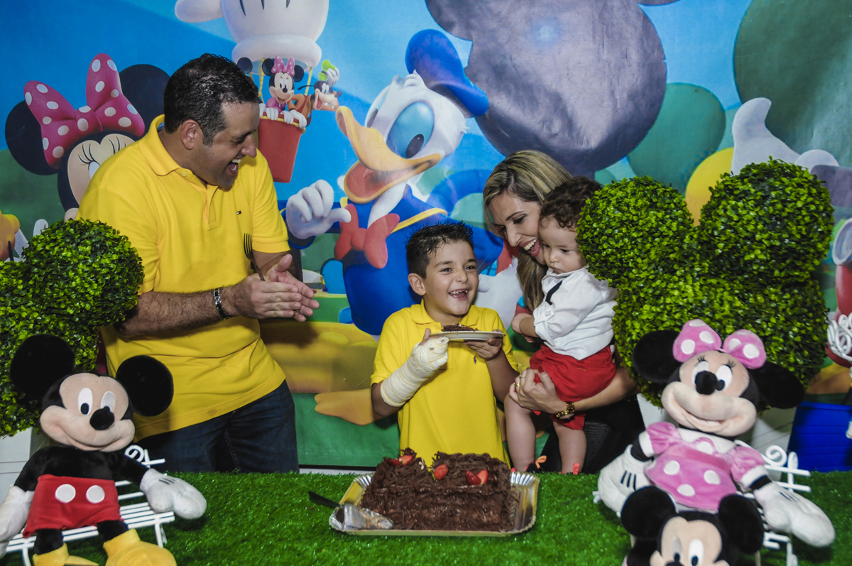 fotografia infantil, filmagem de festa infantil, foto e filmagem infantil, foto e vídeo de festa infantil, fotógrafo de festa infantil, fotógrafo de aniversário infantil, fotógrafo profissional infantil, fotógrafo