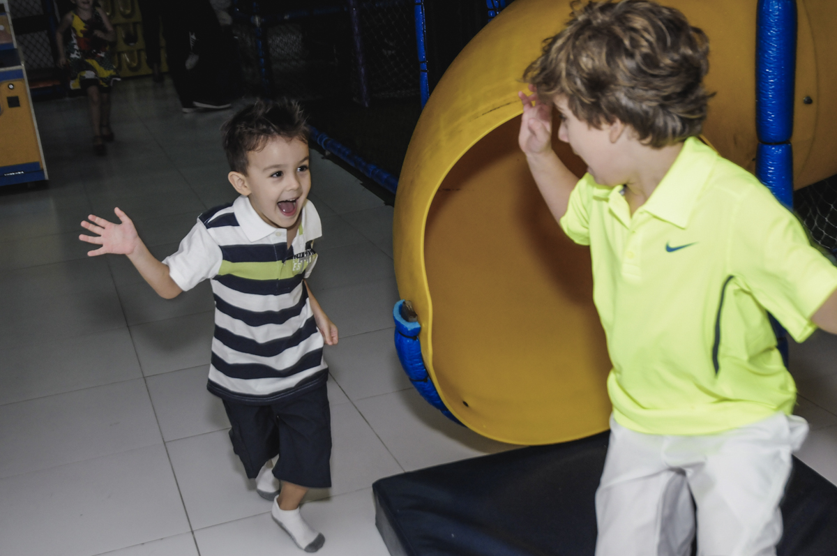 fotografia infantil, filmagem de festa infantil, foto e filmagem infantil, foto e vídeo de festa infantil, fotógrafo de festa infantil, fotógrafo de aniversário infantil, fotógrafo profissional infantil, fotógrafo