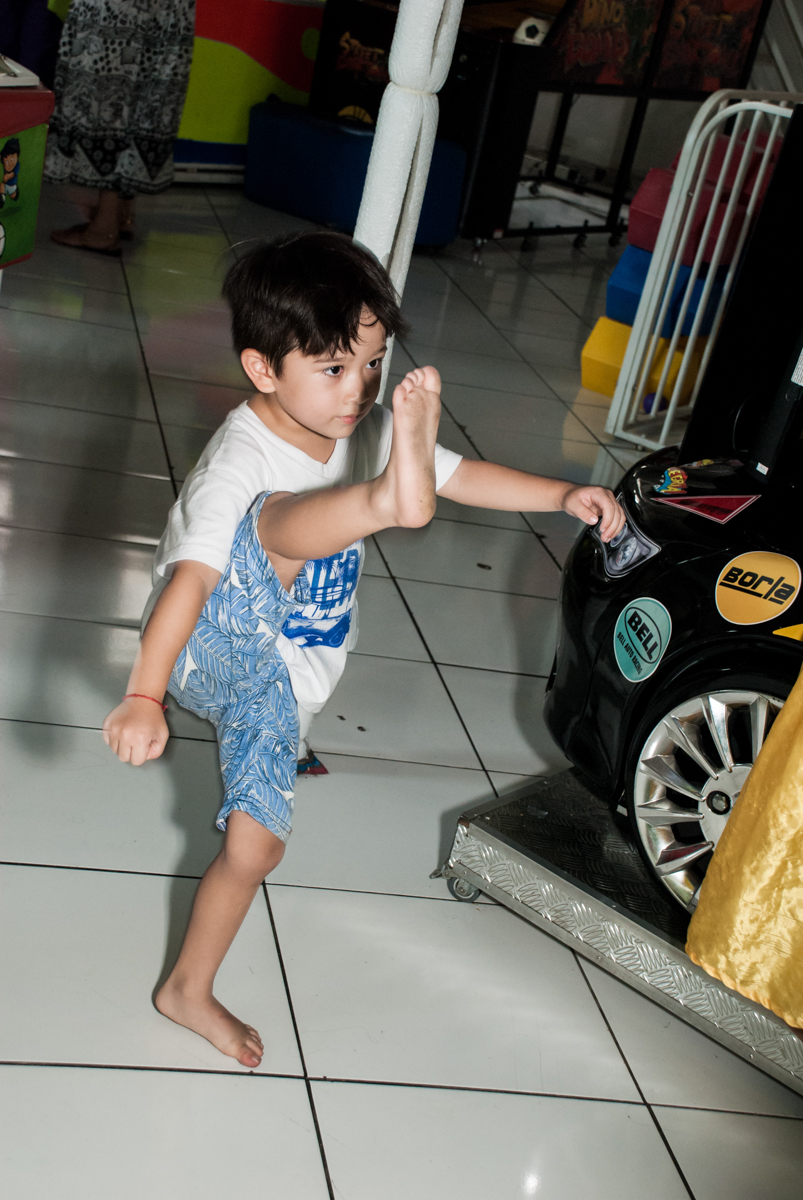 x box é só diversão Buffet Fábrica da Alegria Morumbi, São Paulo, aniversário de João Pedro 4 anos tema da festa Batman