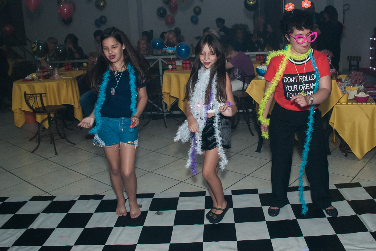 balada animada no Buffet Fábrica da Alegria, Osasco, São Paulo, aniversário de Matheus 9 anos tema da festa Super Heróis