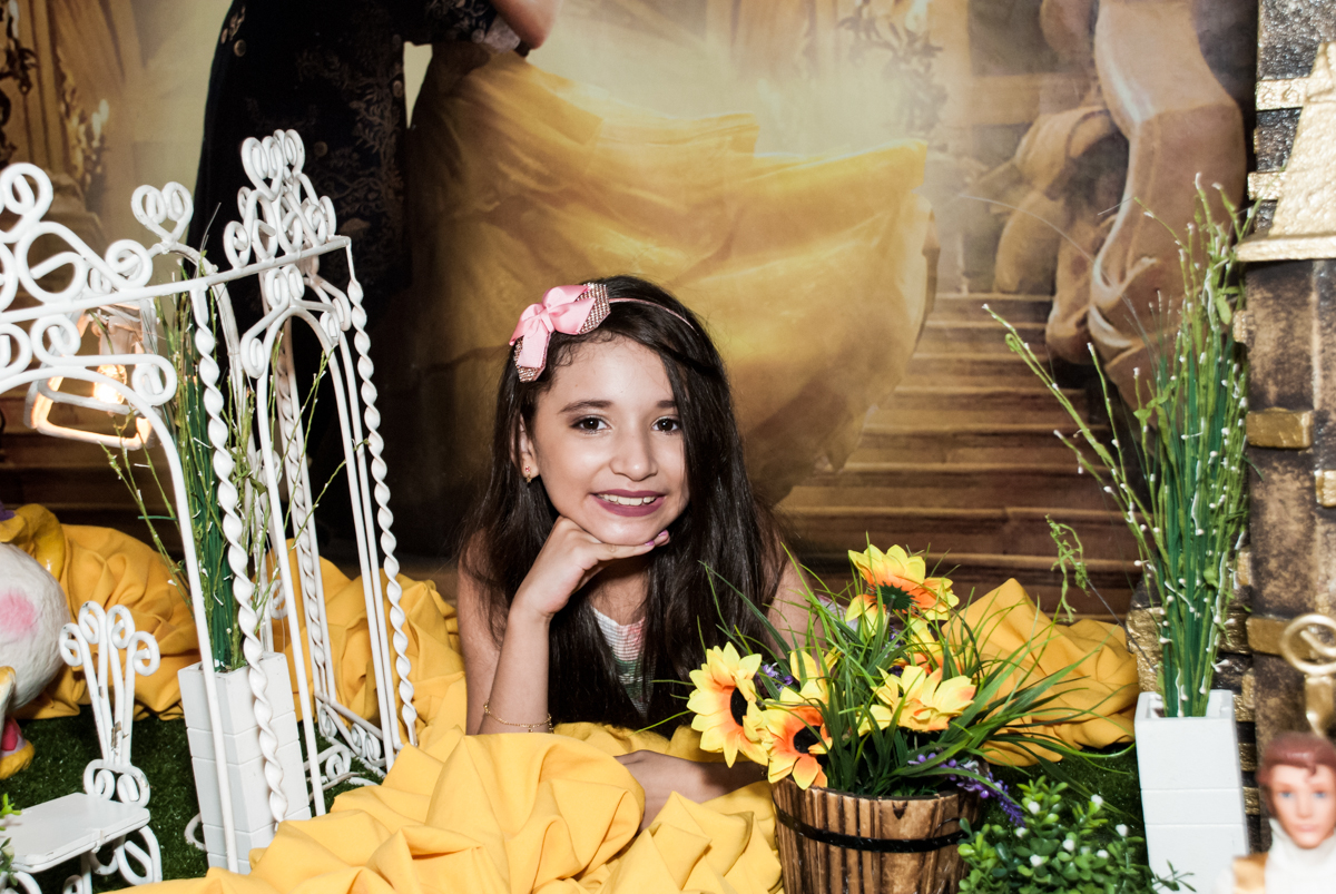 uma verdadeira princesa no Buffet Fábrica da Alegria, Osasco São Paulo, aniversário de Vitória 9 anos, tema da festa A Bela e a Fera