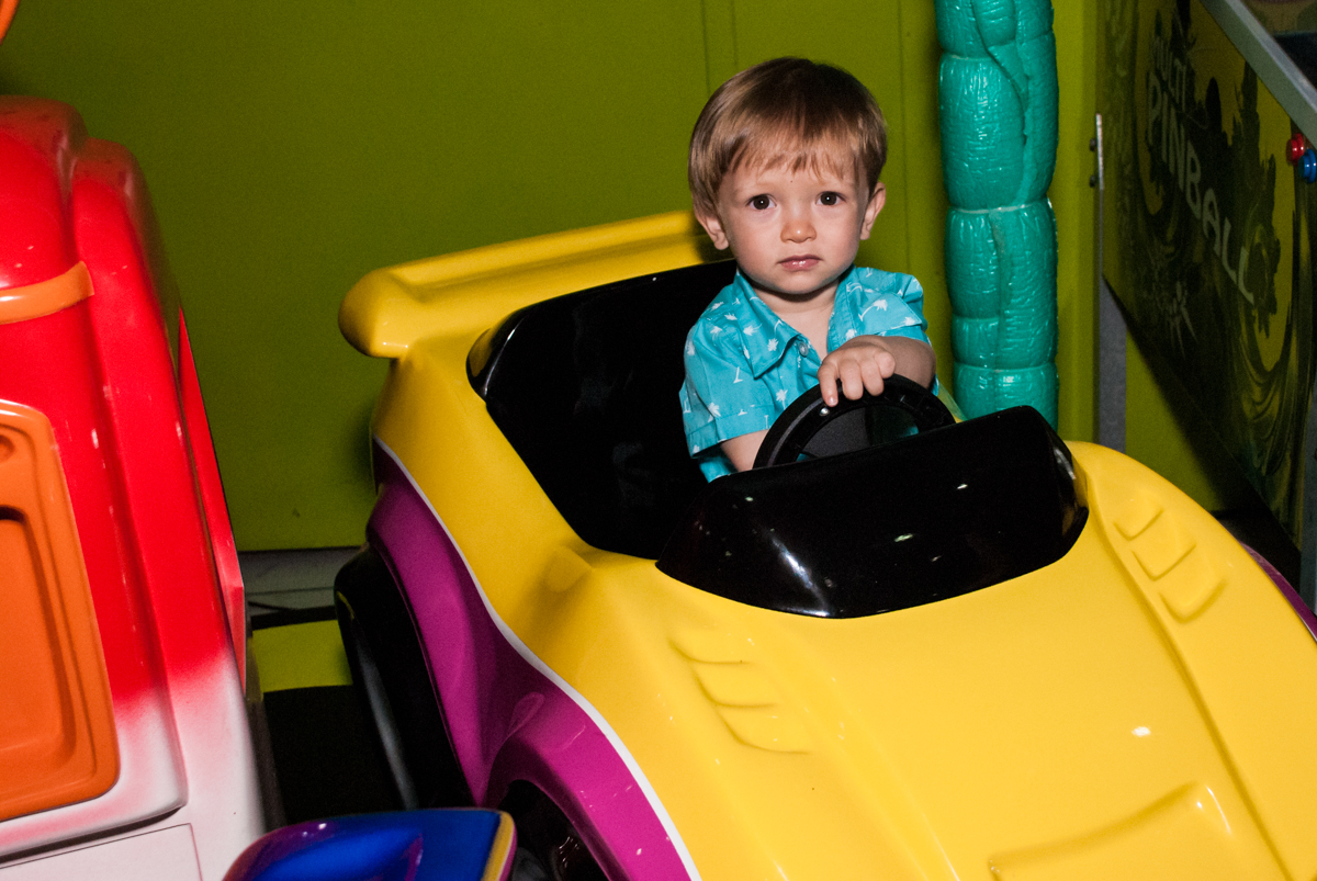 carrinho divertido no Buffet infantil estrela park, são paulo, aniversario de arthur 4 anos tema da festa peter pan