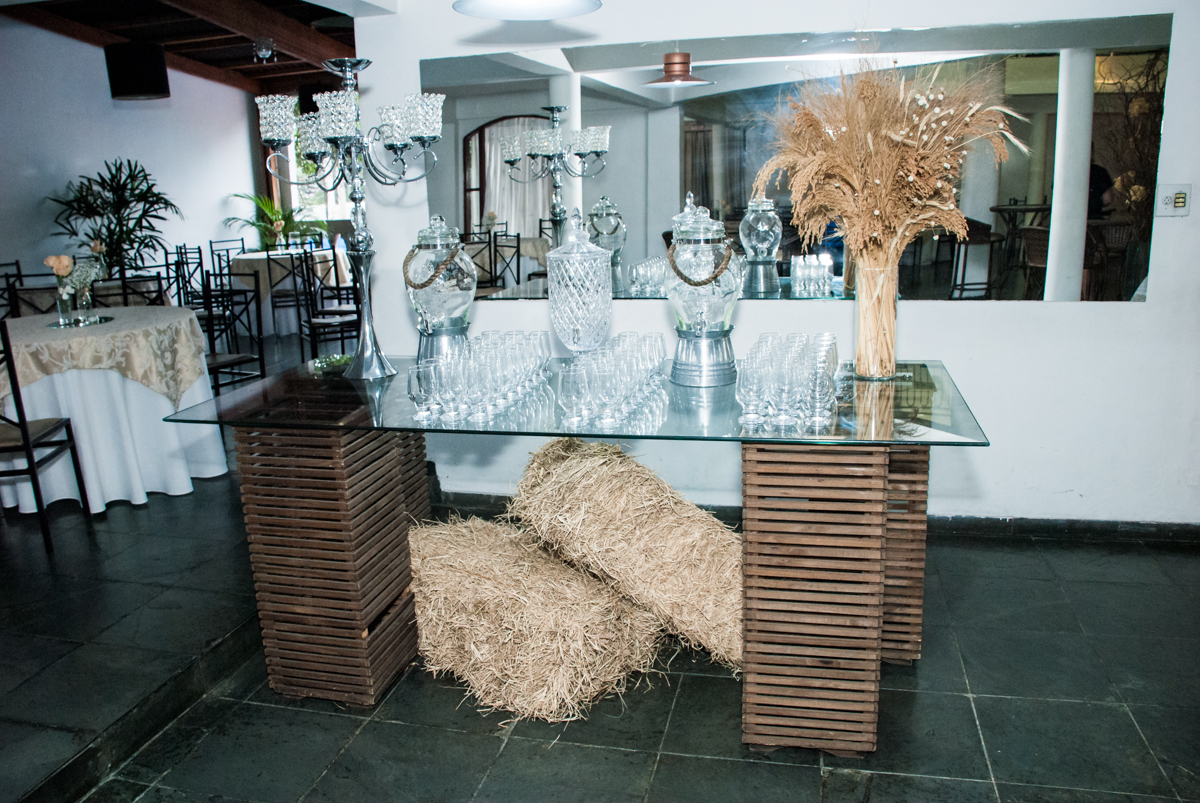 mesa de doces no Yumi Buffet, Osasco,São Paulo, aniversário de João 70 anos