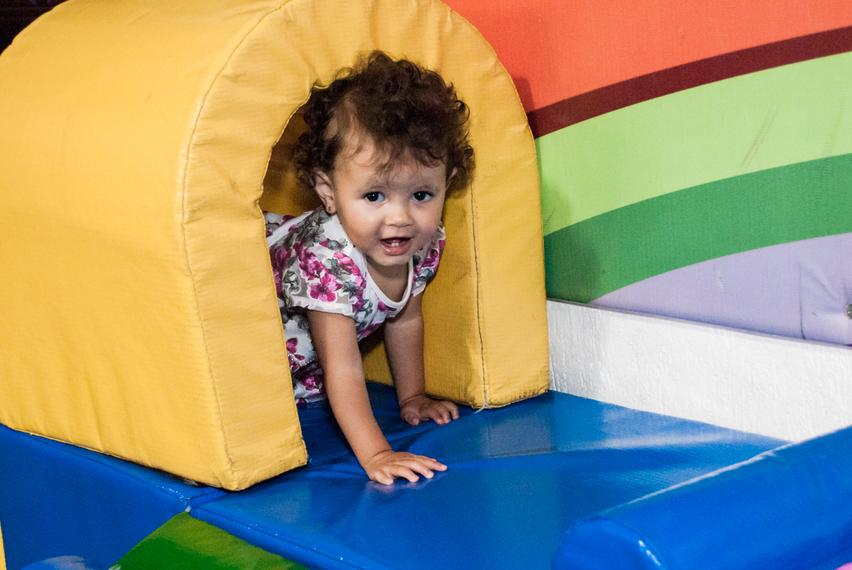 saindo do túnel na área baby no Buffet Fábrica da Alegria, Osasco, São Paulo, aniversario de Carlos Eduardo 7 e Davi Lucas 3 anos, tema da festa Os Vingadores