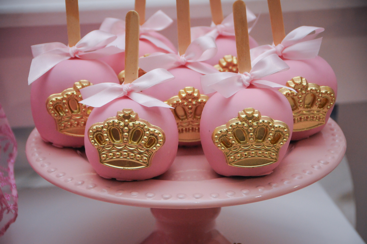 doces gourmet no Buffet Fabrica da Alegria, Osasco, São Paulo, aniversário de Alanna 5 anos, tema da festa bonecas princesas