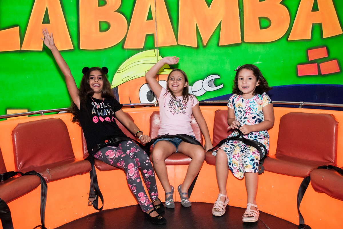 labamba divertido no Buffet Fábrica da Alegria, Morumbi, São Paulo, aniversário de Beatriz e Miguel 8 anos, tema da festa Unicórnio e Futebol