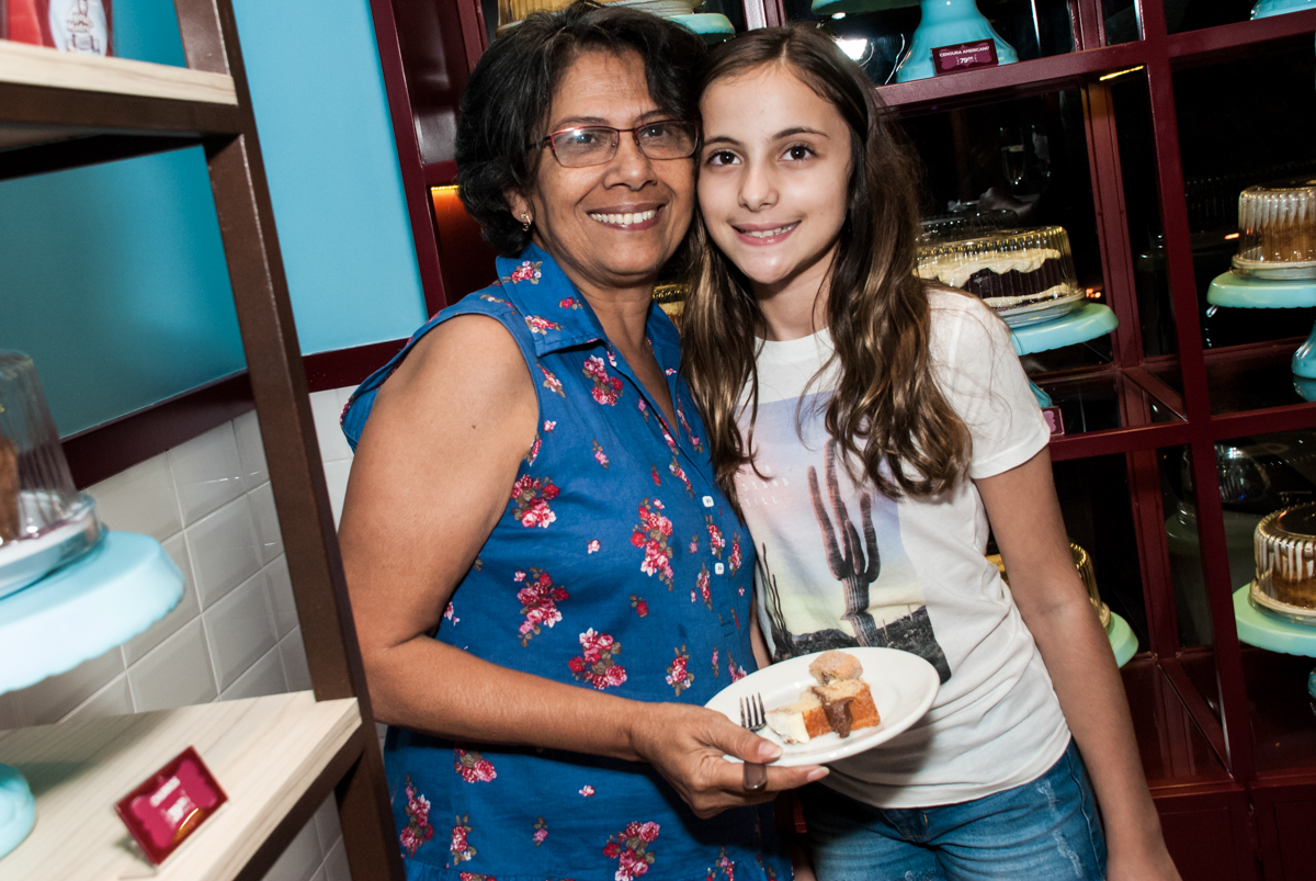pedaço de bolo delicioso na Casa de Bolo, Bolo da Madre, Portal do Morumbi, São Paulo