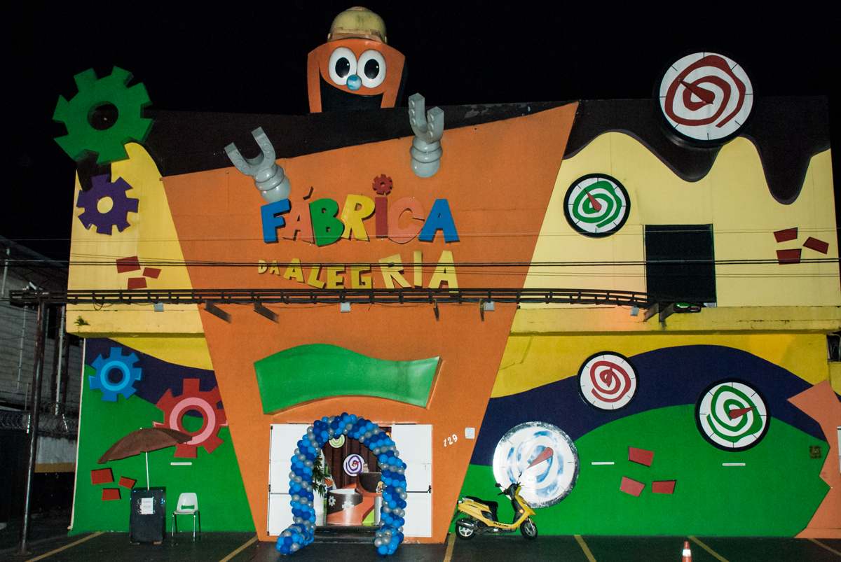 Buffet Fábrica da Alegria, Morumbi, São Paulo, aniversário de Felipe 8 Fernanda 5 tema da fersta Star wars