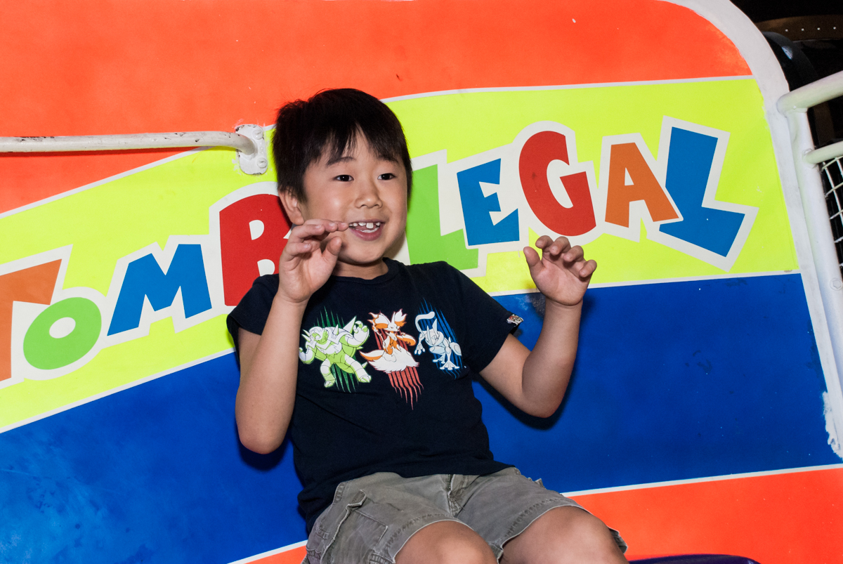 preparando para cair no tombo legal no Buffet Fábrica da Alegria, Morumbi, São Paulo, aniversário de Felipe 8 Fernanda 5 tema da fersta Star wars