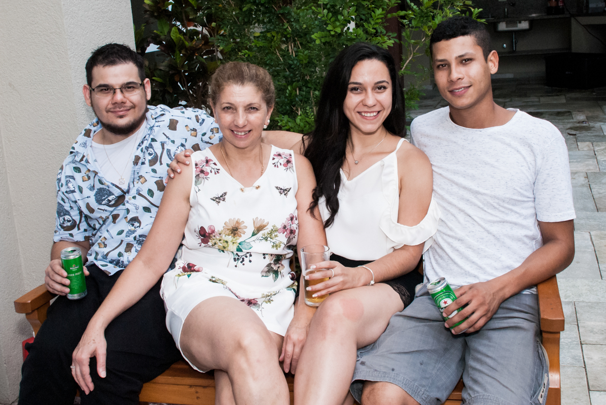 foto de família no Condominio, Morumbi, São Paulo, tema da festa super wings
