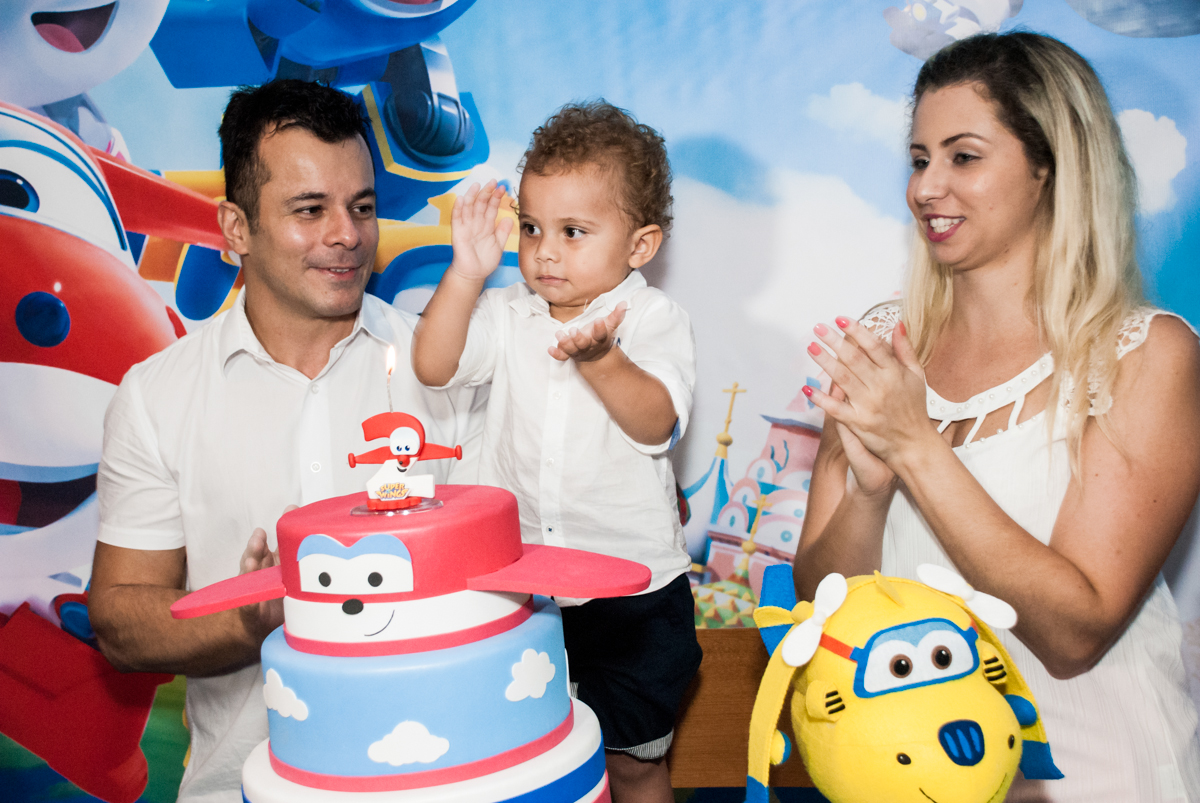hora do parabéns no Condominio, Morumbi, São Paulo, tema da festa super wings
