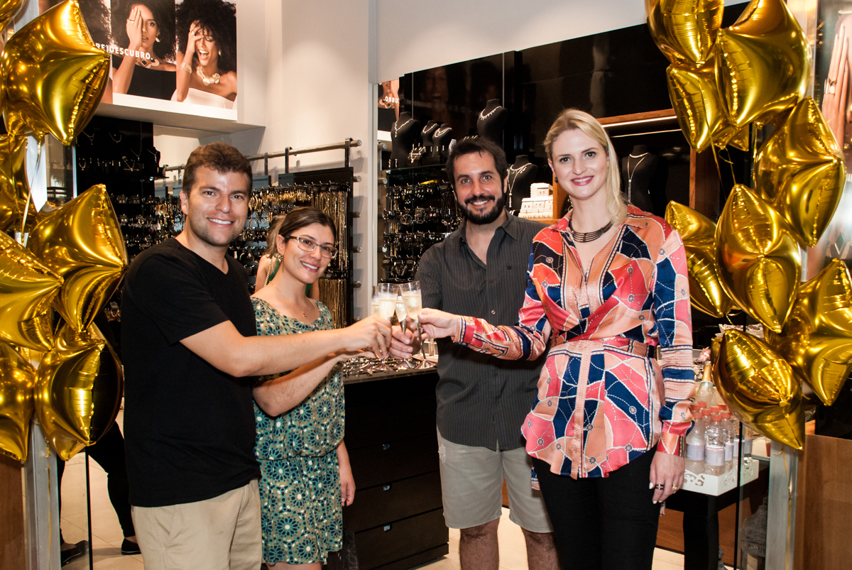 brinde animado na Morana Acessórios, Shopping Villa Lobos, São Paulo