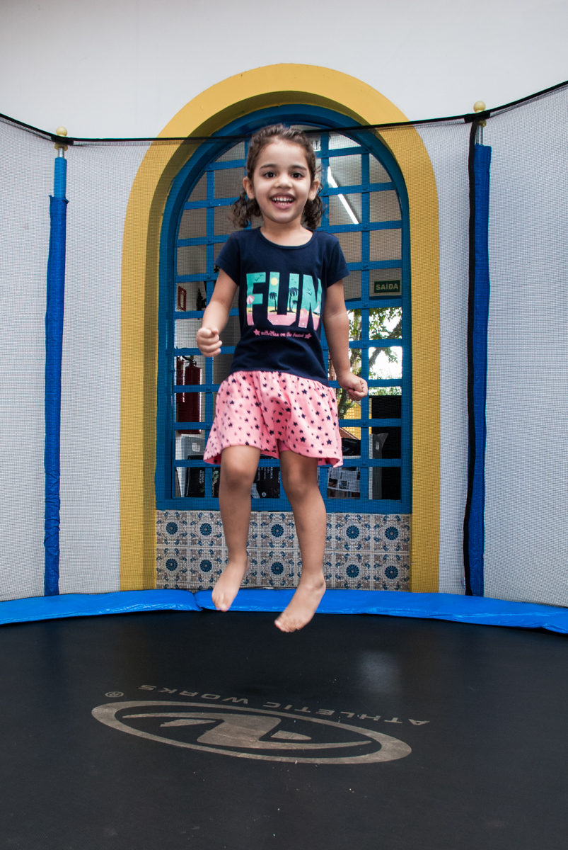 pula pula divertido no Buffet Grand Kid's, Cotia São Paulo, aniversário de Joseph 1 ano, tema da festa páscoa