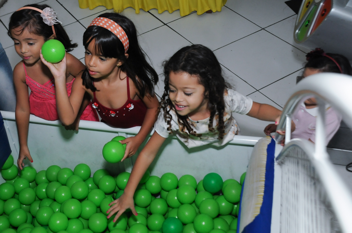 fotografia infantil, filmagem de festa infantil, foto e filmagem infantil, foto e vídeo de festa infantil, fotógrafo de festa infantil, fotógrafo de aniversário infantil, fotógrafo profissional infantil, fotógrafo