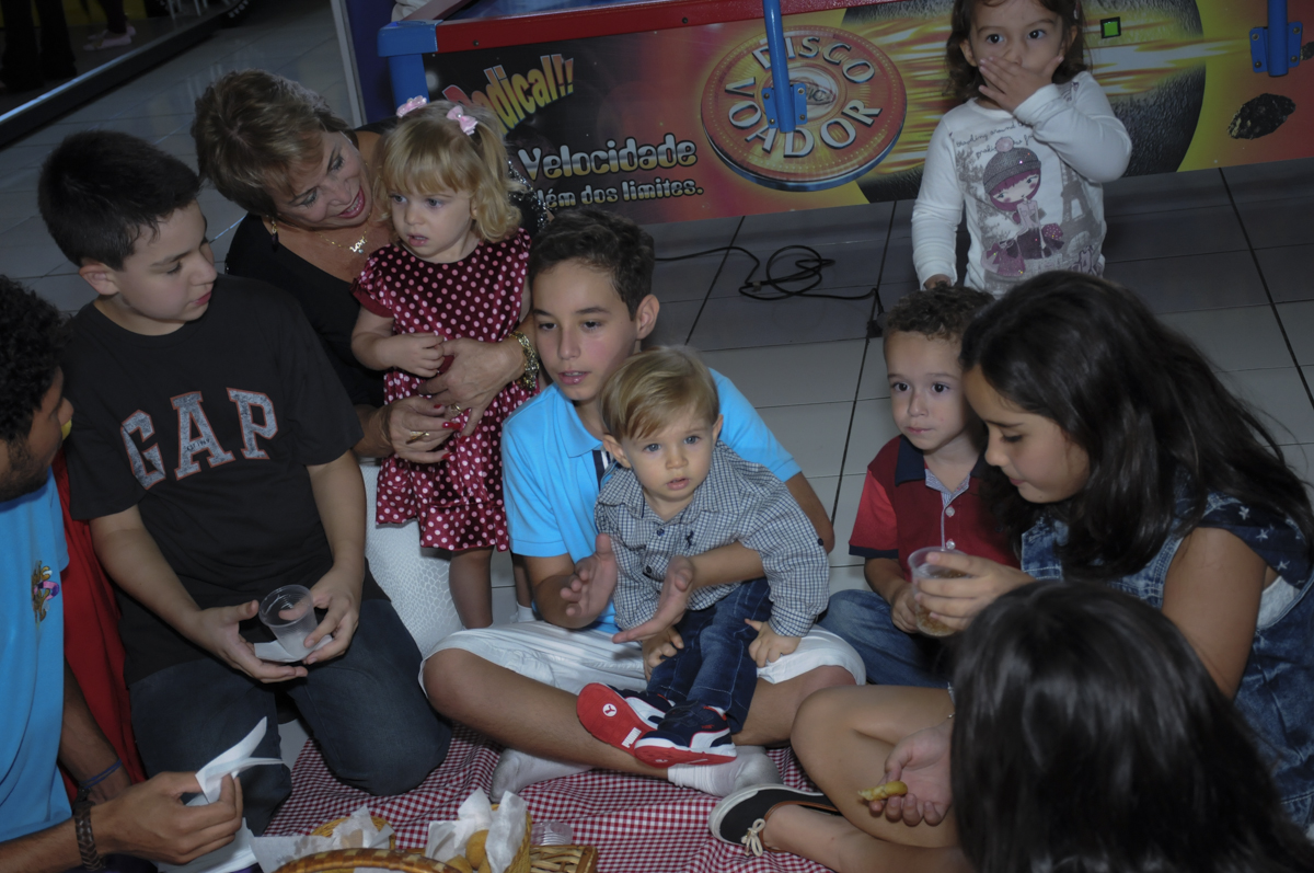 fotografia infantil, filmagem de festa infantil, foto e filmagem infantil, foto e vídeo de festa infantil, fotógrafo de festa infantil, fotógrafo de aniversário infantil, fotógrafo profissional infantil, fotógrafo