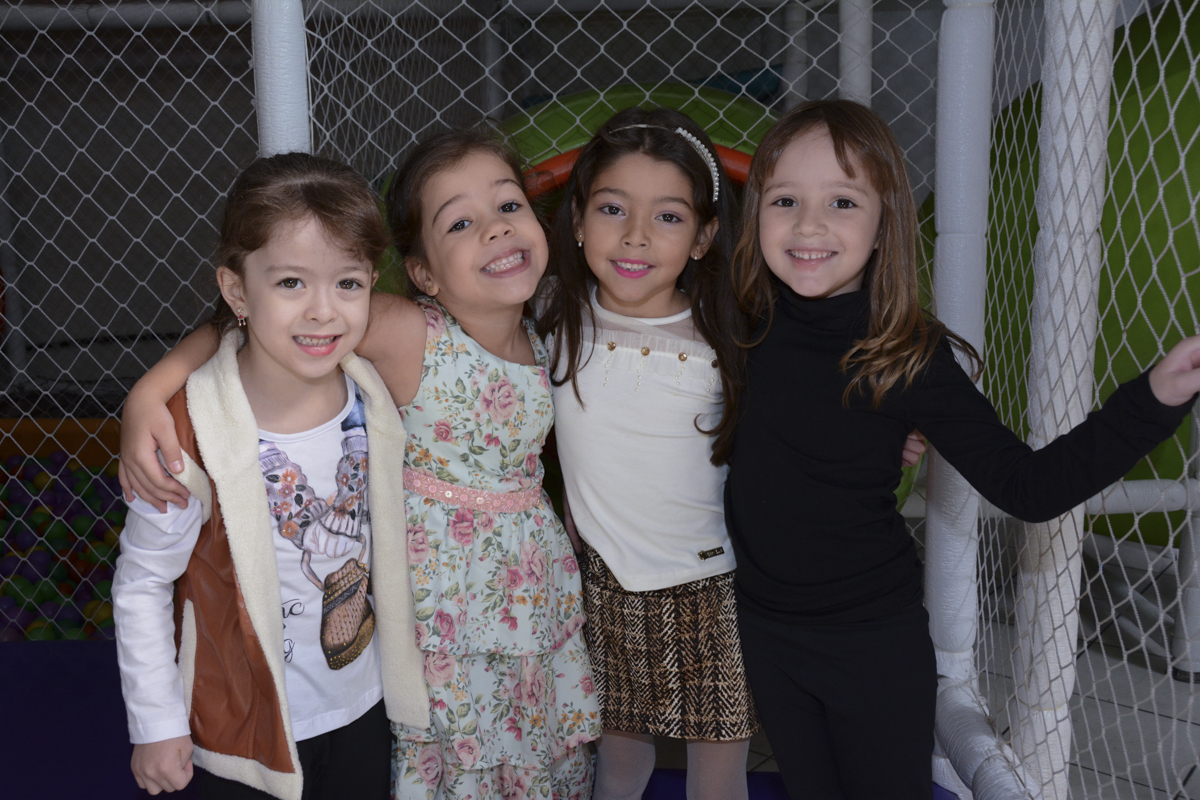 fotografia infantil, filmagem de festa infantil, foto e filmagem infantil, foto e vídeo de festa infantil, fotógrafo de festa infantil, fotógrafo de aniversário infantil, fotógrafo profissional infantil, fotógrafo