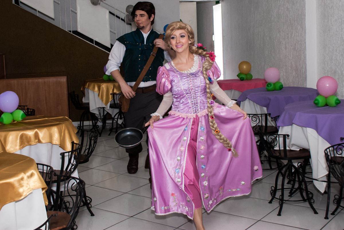 entrada da rapunzel  para a festa